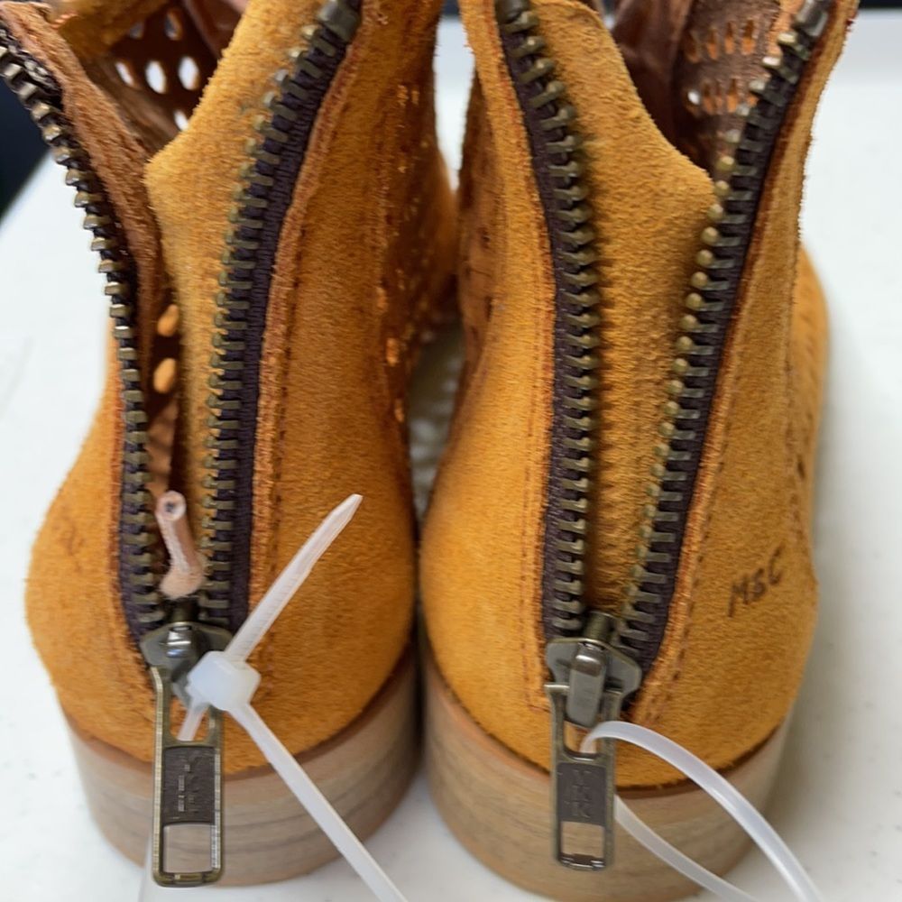 Musse & Cloud Aiden Lace Up Ankle Flats Size 6 - Picture 4 of 4
